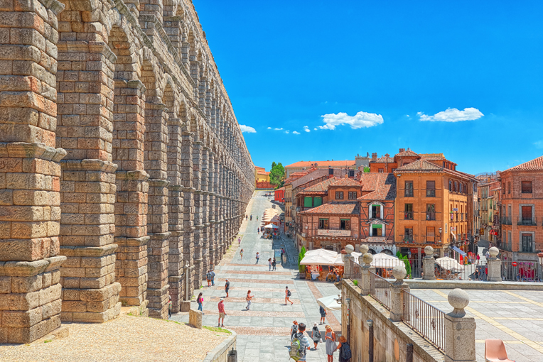 Ngày 12: Salamanca - Avila - Segovia - Madrid